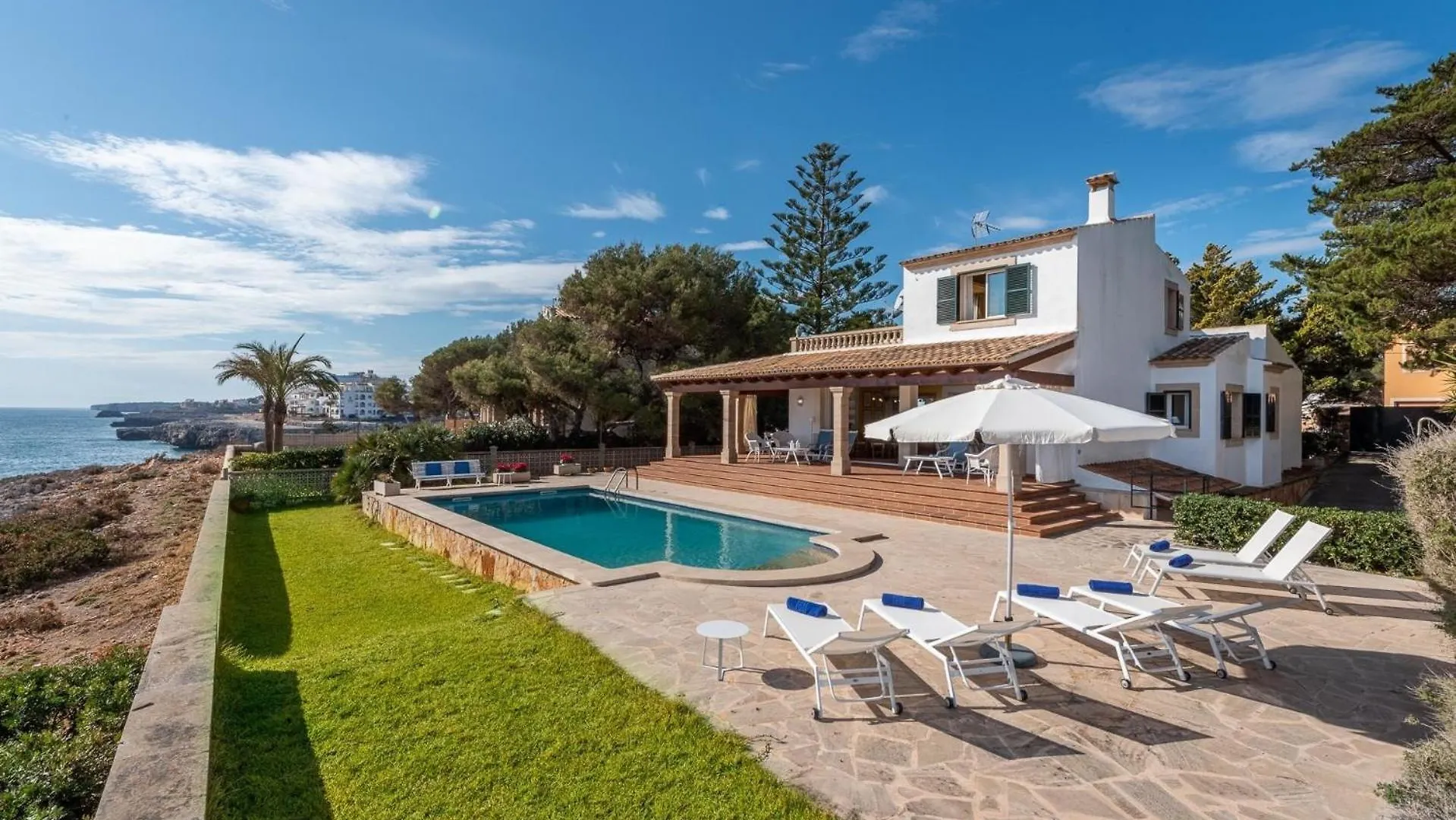 Ferienhaus Mit Privatpool Fuer 9 Personen Ca 340 Qm In Portocolom, Mallorca Suedostkueste Von Mallorca Portocolom  Spain